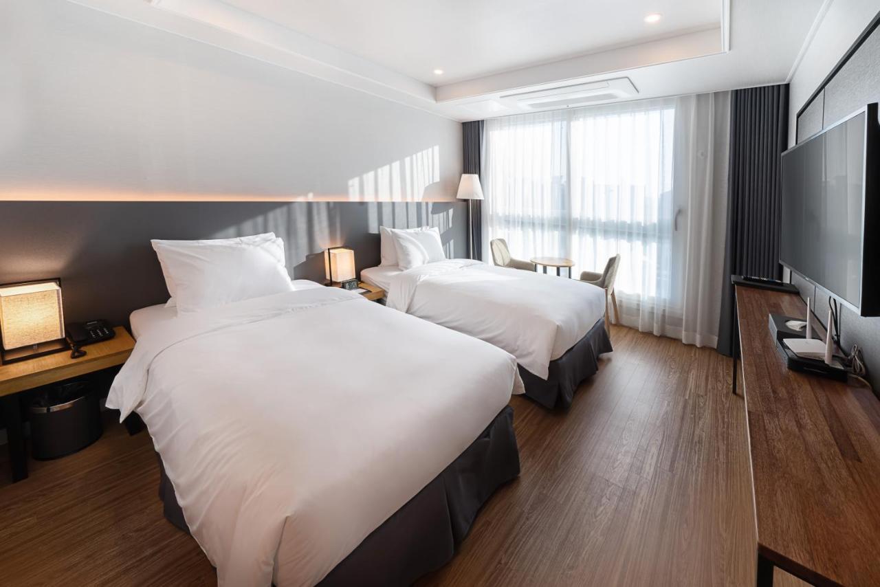The Mains Hotel Cheonan Bagian luar foto