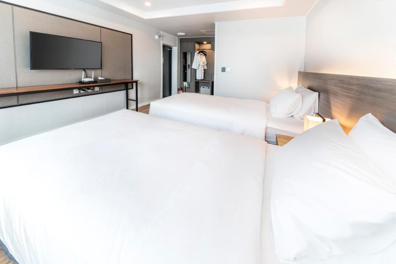 The Mains Hotel Cheonan Bagian luar foto