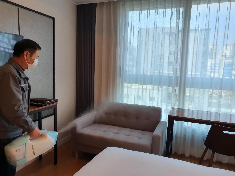 The Mains Hotel Cheonan Bagian luar foto