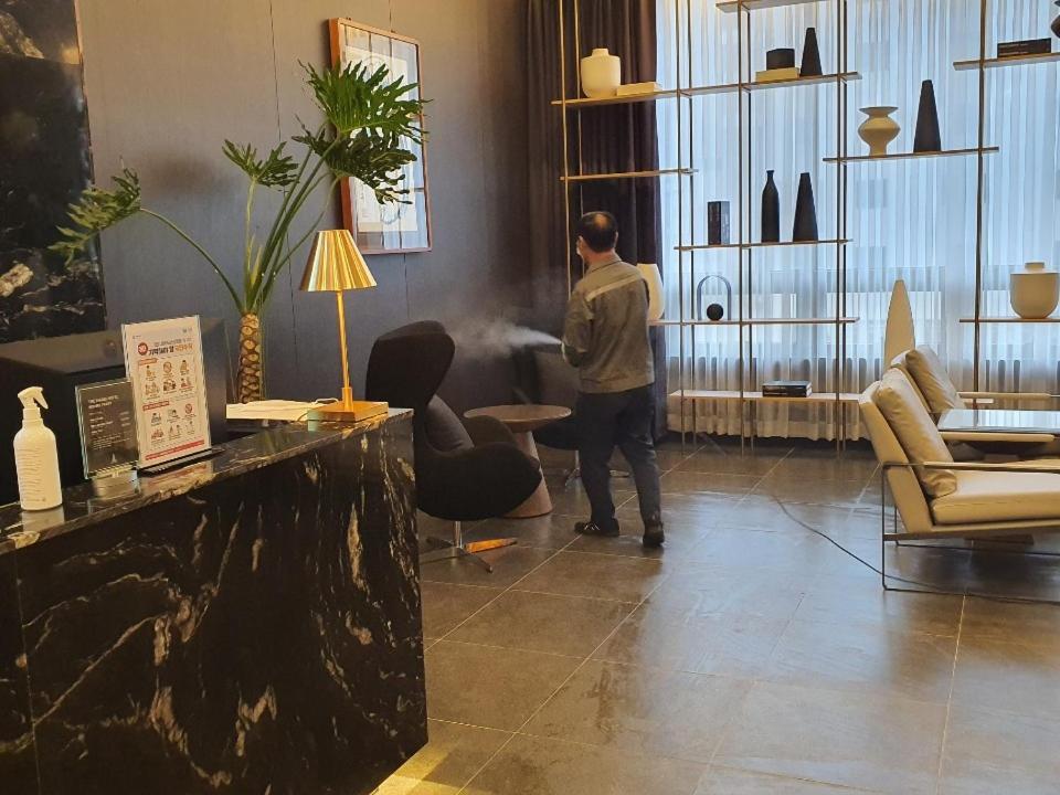 The Mains Hotel Cheonan Bagian luar foto